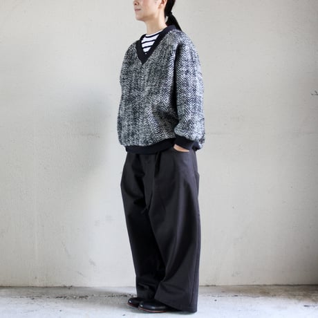 ARTE POVERA アルテポーヴェラ　縮絨ウールヘリンボーンラグランVプルオーバー　#ホワイトｘブラック