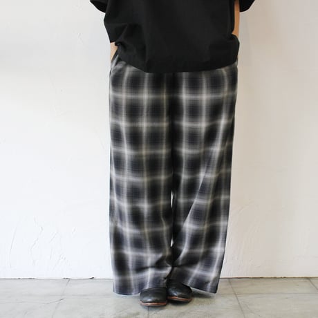 TRAVAIL MANUEL トラバイユマニュアル　オンブレチェックワイドフレアパンツ　#チャコールグレー、ブルーグレー