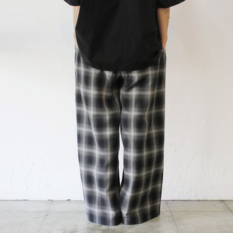 TRAVAIL MANUEL トラバイユマニュアル　オンブレチェックワイドフレアパンツ　#チャコールグレー、ブルーグレー