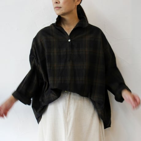 **SALE** TRAVAIL MANUEL トラバイユマニュアル　ダークマドラススキッパーシャツ　#オリーブ