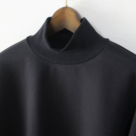 TRAVAIL MANUEL トラバイユマニュアル　プラッシュ裏毛ハイネックプルオーバー　#ブラック、杢グレー、クリーム