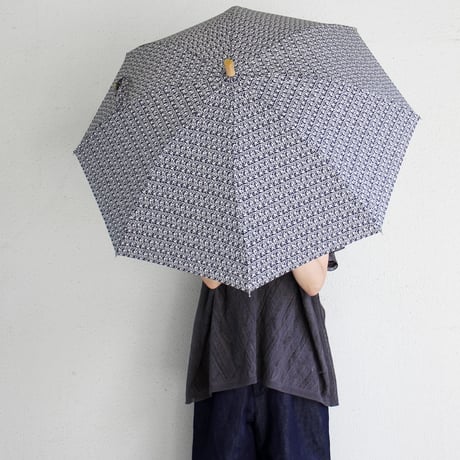 **再入荷** homspun ホームスパン　ダンプ小花プリント晴雨兼用長傘　#スミクロ、ブルー、ブラック