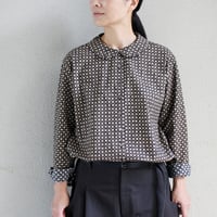 **またまた再々入荷** homspun ホームスパン　小花プリントフラットカラーブラウス　#ブラック、ベージュ、ホワイト　【送料無料】