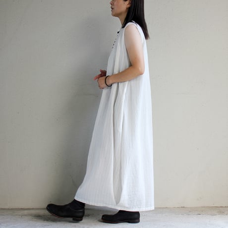 **ラスト一点 MORE SALE** KHA:KI カーキ　FOIL PRINT STRIPE DRESS 箔プリントストライプワンピース　#ecru 【送料無料】