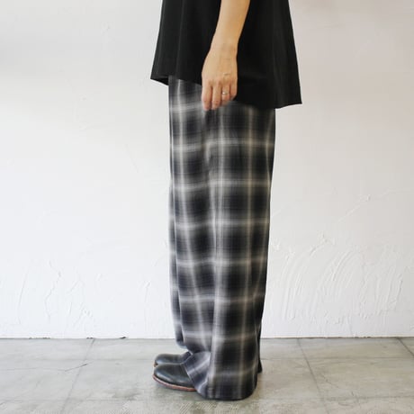 TRAVAIL MANUEL トラバイユマニュアル　オンブレチェックワイドフレアパンツ　#チャコールグレー、ブルーグレー