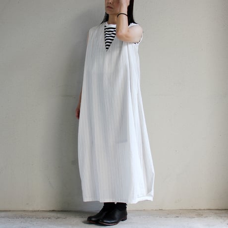 **ラスト一点 MORE SALE** KHA:KI カーキ　FOIL PRINT STRIPE DRESS 箔プリントストライプワンピース　#ecru 【送料無料】