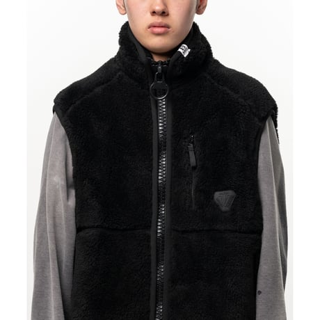 Maison MIHARA YASUHIRO: Wide Back Boa Vest