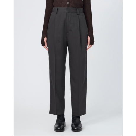 IRENISA : ONE-TUCK STRAIGHT TROUSERS