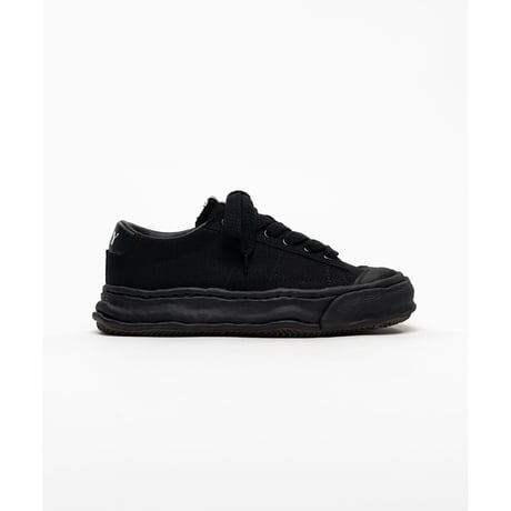 Maison MIHARA YASUHIRO : "JACKSON" OG Sole Canvas Low-top Sneakers