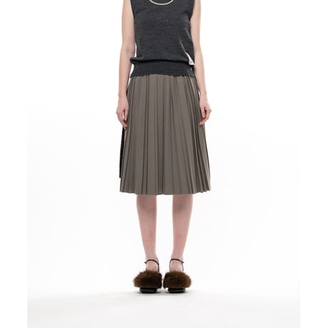 Maison MIHARA YASUHIRO: Combined Pleated Corduroy Skirt