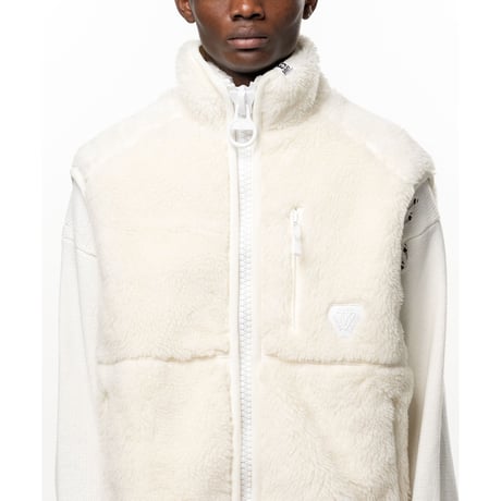Maison MIHARA YASUHIRO: Wide Back Boa Vest