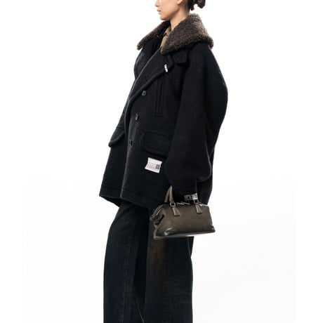 Maison MIHARA YASUHIRO: Detachable Collar Shaggy Coat
