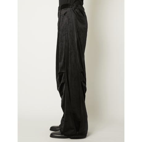 TAAKK : DRAPED VELVET TUCK PANTS