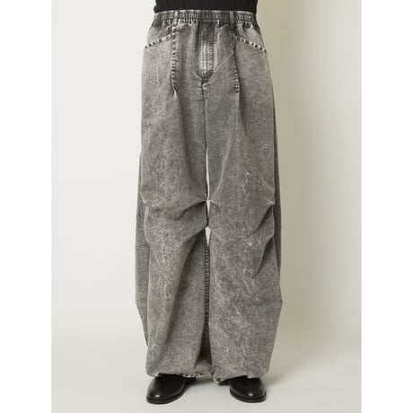 TAAKK : LIGHTWEIGHT TUCKED BALLOON DENIM