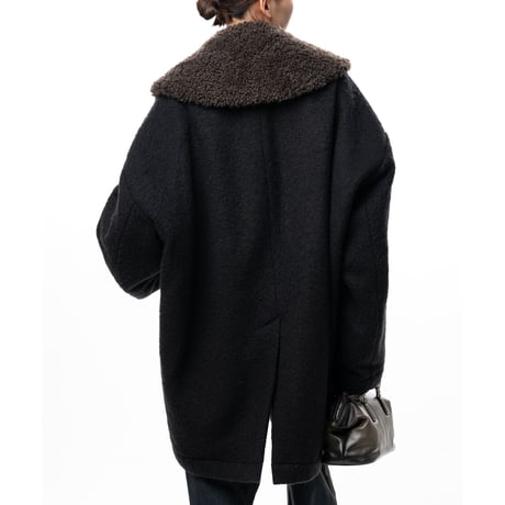Maison MIHARA YASUHIRO: Detachable Collar Shaggy Coat