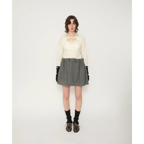 JANE SMITH : WOOL RIB FRONT STRING PULLOVER