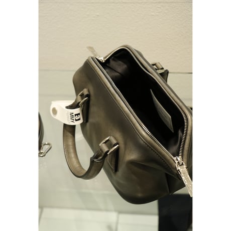 Maison MIHARA YASUHIRO : SMALL SUFFLE BAG