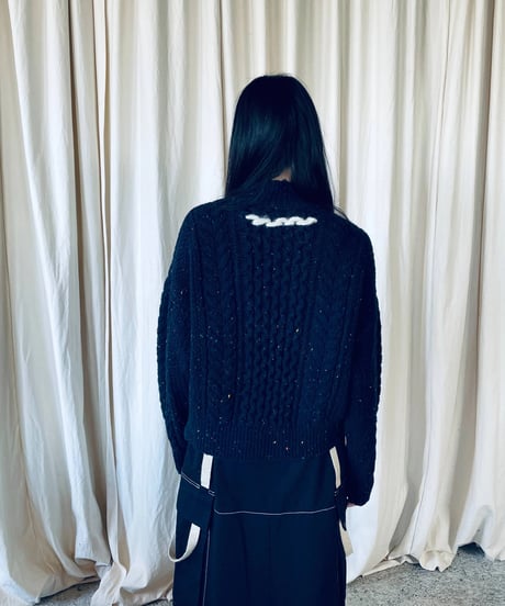 kn-01N / navy sweater