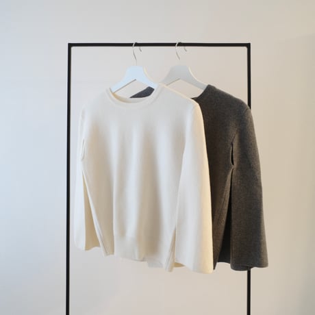 Cape wool knit