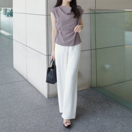 drape neck nosleeve blouse