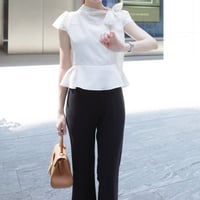 【9/17再入荷】side ribbon peplum blouse