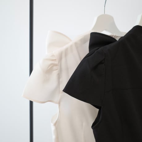 【9/17再入荷】side ribbon peplum blouse