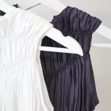 【7/16~7/31】 shirring nosleeve blouse
