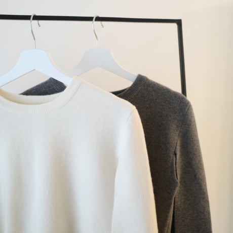 Cape wool knit