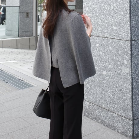 Cape wool knit