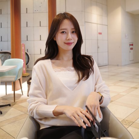 deep v neck wool knit