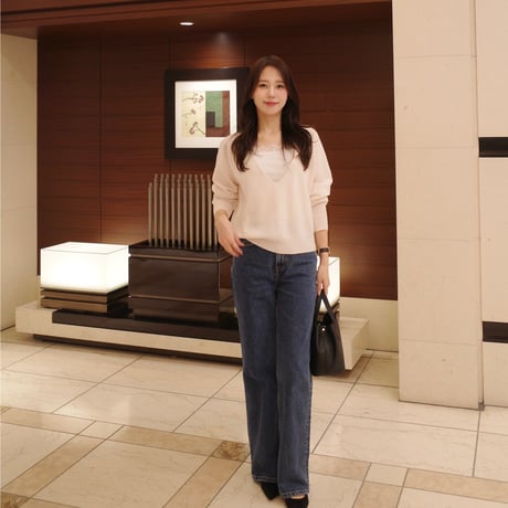 deep v neck wool knit