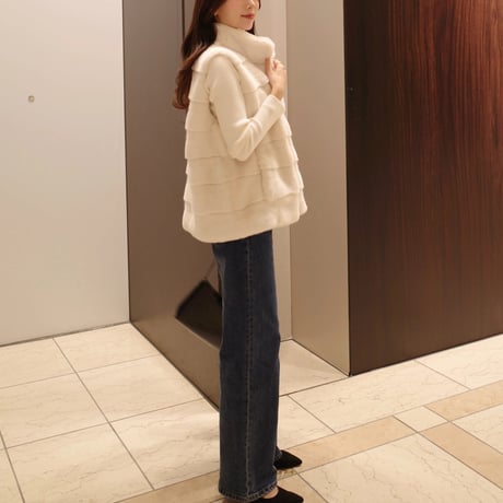 【10.15~再受注予約】drawstring fake fur vest