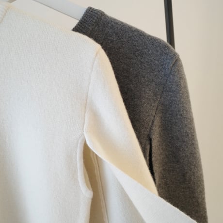 Cape wool knit