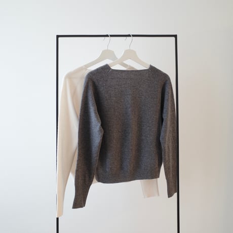deep v neck wool knit
