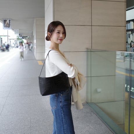 croco embossed leather bag