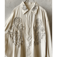 Vintage Embroidery Design Long Sleeve Shirt