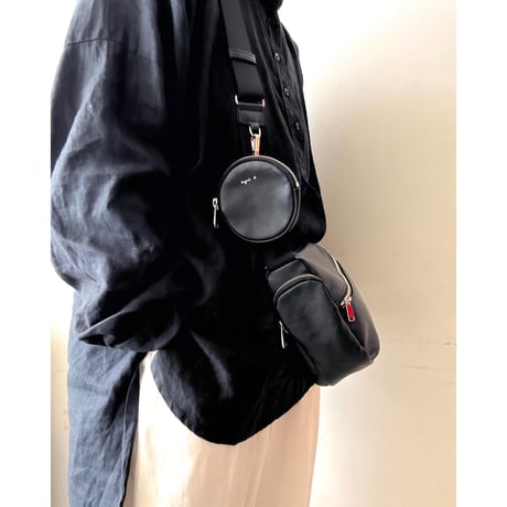 agne's b. VOYAGE レザーショルダーBag