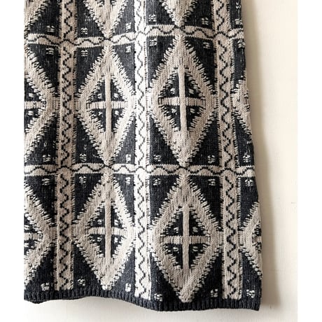 Geometric Pattern Knit Maxi Skirt