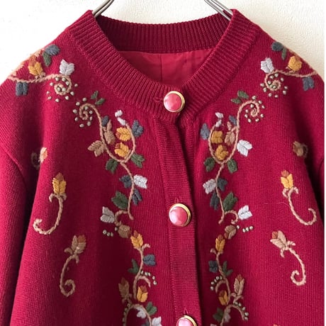 70-80's Embroidery Flower Pattern Knit Cardigan