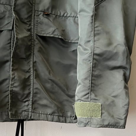 90's Alpha Industries ECWCS GEN2 Nylon Parka " Commercial model " (made in USA/ size S )