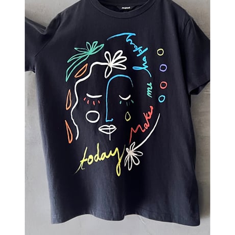 Desigual Drawing Art Tee (color: Black)