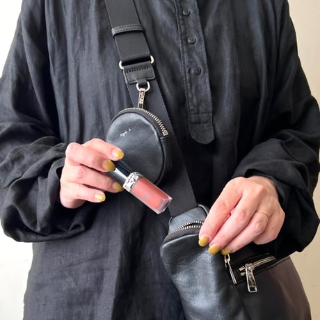 agne's b. VOYAGE レザーショルダーBag