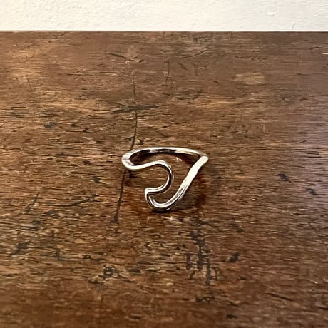 Wave Design Ring