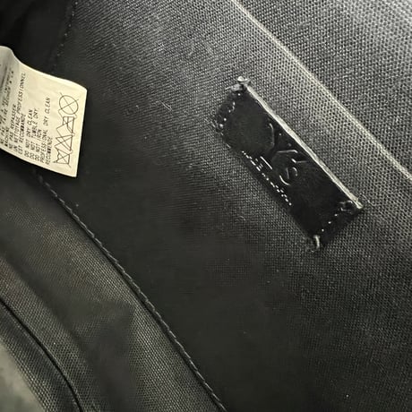 Y's ( YOHJI YAMAMOTO ) Cowhide Leather Kiss-lock Shoulder Bag
