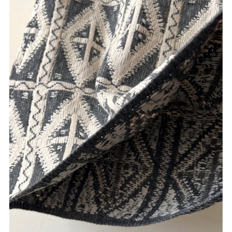 Geometric Pattern Knit Maxi Skirt