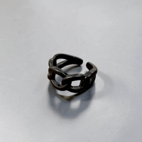 Black Chain Design Ring
