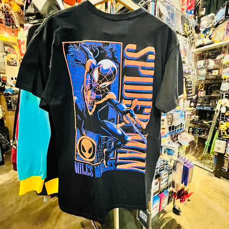 【USA直輸入】MARVEL　スパイダーマン　マイルズ　モラレス　パックプリント　Tシャツ　スパイダーマン　　マーベル  　スパイダーバース