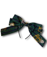 Perla nell' ostrica　2026P-AC  Alice in Wonder Glyph 2Way ribbon（Green）