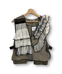 mother's made/マザーズメイド　607302 ベージュJKチュールベスト（白チュール）