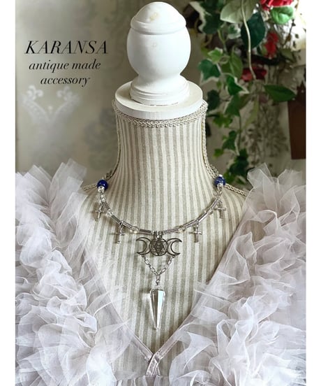 KARANSA/カランサ　KN-577《トリプルムーン・水晶》 天然石ネックレス
